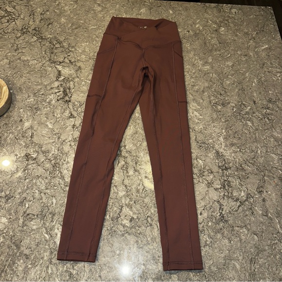 NEW MAUVE FOR THE PEACH CROSSOVER SCRUNCH LEGGINGS WITH POCKETS XS - Picture 5 of 7